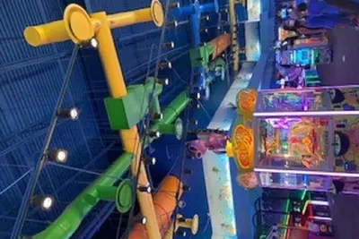 Image de Special amenities such as Hot tub and Deck