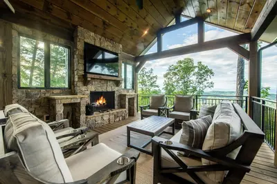 Image de Hot Tub, Incredible View, Aska Adventure Area. Sleeps 12!