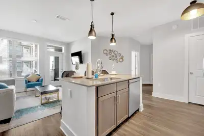 Image de Lux King+Queen beds*NoDa/Uptown*walk to dine & ent