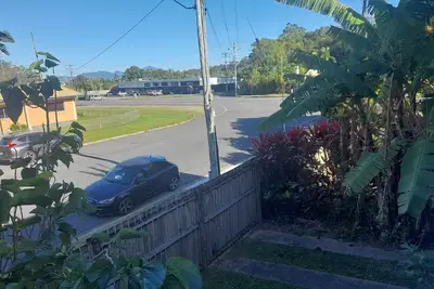 Image de Lovely Downstairs Home (Family Accommodation)