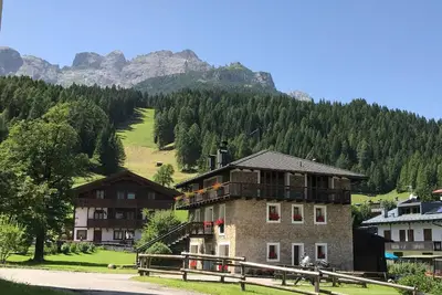 Image de Appartement de vacances pour 8 personnes env. 230 qmà Padola, Dolomites