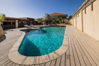 Image de sweet chalet in paradise