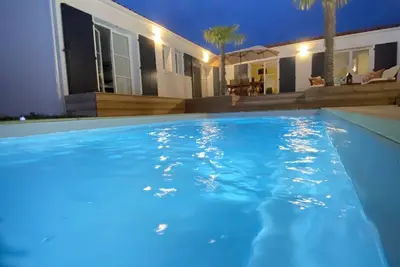 Image de 4* villa / 5 rooms - heated pool