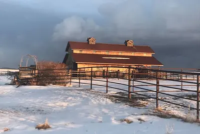 Image de Amazing Heritage Ranch Barn \"Gentrified\"