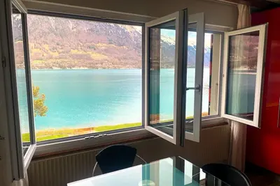 Image de Apartment 2. Lakeside property. Amazing Views, balcony & garden.