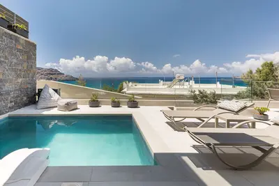 Pearl Villa Ii, redefined island chic - Private Heated Pool & Bbq