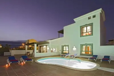 Image de Stunning 3 bed 2 bath Villa with Private heated Pool