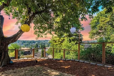Fremont Bungalow with Backyard View Seattle