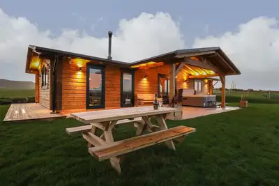 Image de Bacheiddon Log Cabin, pet friendly, with hot tub in Machynlleth