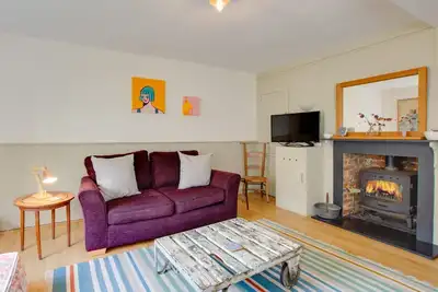 Image de Brambles Cottage - Trois Chambres Maison, Couchages 5