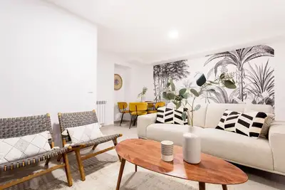 Image de Lovely 2-bedroom apartment in exclusive area of Madrid. Madrazo V