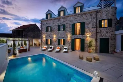 Image de Maison de vacances Donji Humac pour 1 - 12 personnes avec 6 chambres à coucher - Maison de vacances