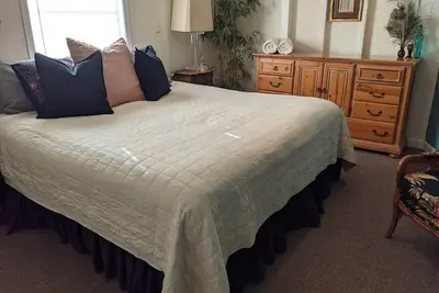 Delightful Getaway in Manatees Pocket