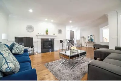 Image de Spacious Luxury Home in the Heart of it All: 5 Bedroom, 5. 5 bathrooms