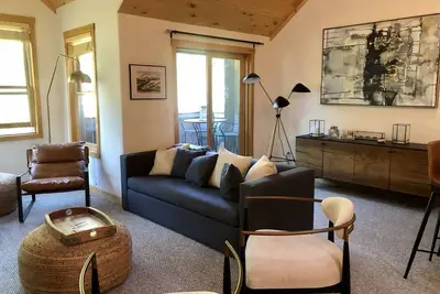 Image de 3 Bedrooms/3 Bathrooms with easy access to town, parks and the Gondola/Lifts.