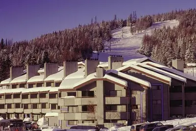 Comfortable Condo Near Slopes