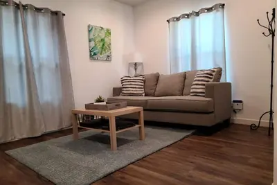 Unique Grand Ave 2bdrm, 1Bath Home near Downtown!