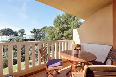 Image de Appartement luxueux avec 2 chambres à coucher, piscines partagées, terrasse et Wi-Fi