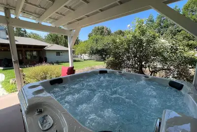 Image de Sea Rock Ranch-Wine Country Living at it's Best! Pet Friendly! New Spa!
