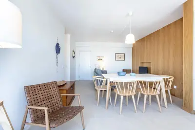 Image de Cozy renovated beachfront apartment - Armação Pêra