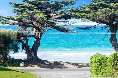 Image de 150  Steps to Beach with Ev Charging