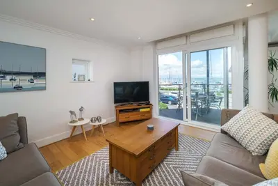 Image de A Luxury First Floor Apartment
