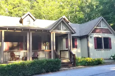 Image de 66 Whispering Falls Court at Bear Lake Reserve