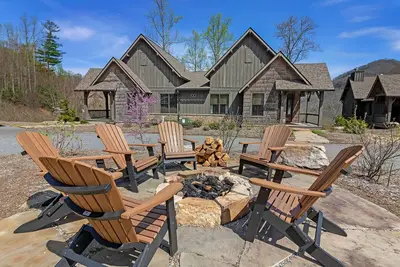 Image de Saddle Notch Villa 4 at Bear Lake Reserve