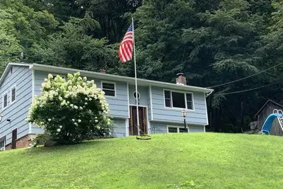 Image de ValleyView-Ultimate 3br Getaway w\/Inground Pool by Fahnestock\/Appalachian Trail