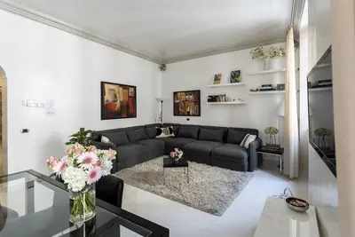 Image de Stylish, new apartment, seconds from Spanish Steps