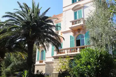 Image de Grand appartement dans villa Belle Epoque