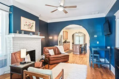 Image de Tuckaway Firepit@Midtown · Tuckaway FirePit@Midtown 4 King Beds Outdoor Space