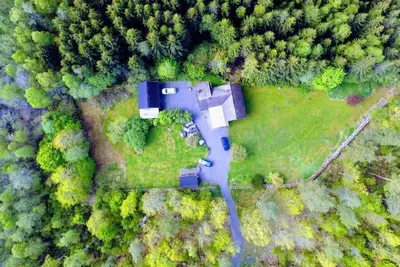 Image de 100 year old villa close to nature & lake