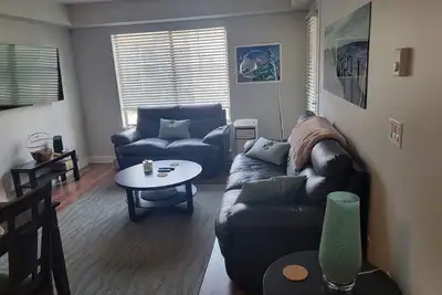 Image de Entire Condo close to major routes and city center