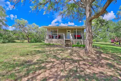 Image de Sunflower Ridge Cottage - 2 Bedroom Sunny Retreat