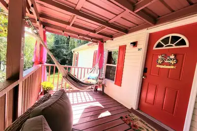 Image de River Cottage - Because you deserve it!