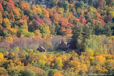 Image de Chalet w/ Lake & Mt views, Hot Tub, Pet friendly, <10mins to Lake & Golf