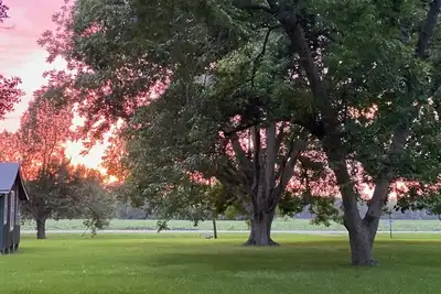 Image de Relaxing Waterfront Lakehouse with pier. Kid friendly. Natchez close by.