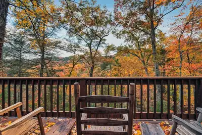 Image de Spring Break! Games~Secluded & Close~Nerf~Foosball~HotTub~One Step Entry