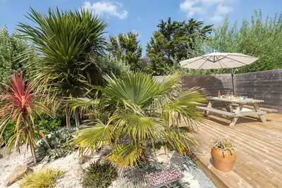 Image de Belle maison de vacances privée avec Wifi, Tv, terrasse, animaux admis et parking