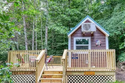 Image de ✨️Great Location✨️Secluded ✅️ Hot Tub ♨️ WiFi 📶