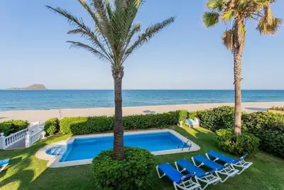 Image de Espectacular Villa Primera Línea del Mediterráneo