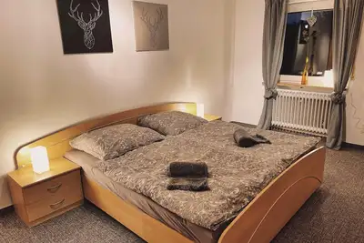 Image de Appartement pour animaux \"Bienenkorb\" avec jardin, poêle en faïence et Wi-Fi