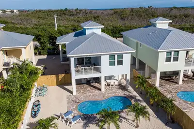 Image de Amazing Sombrero Beach house-Pool, Kayaks, Bikes & More, great vacation home!