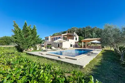 Image de Villa Son Allarga avec piscine, Wi-Fi et terrasse