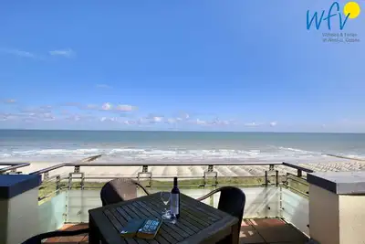 Image de First-class sea view of the North Sea!