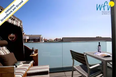 Image de Vacation with a sunny balcony and your own beach chair on the beach