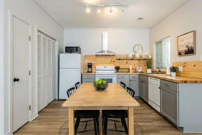 Image de Lovely Wintergreen Hideaway - 3min to Slopes