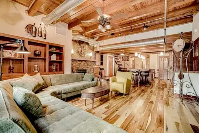 Image de Downtown Stilwater, Riverview Condo