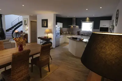 Image de Grande maison contemporaine proche mer